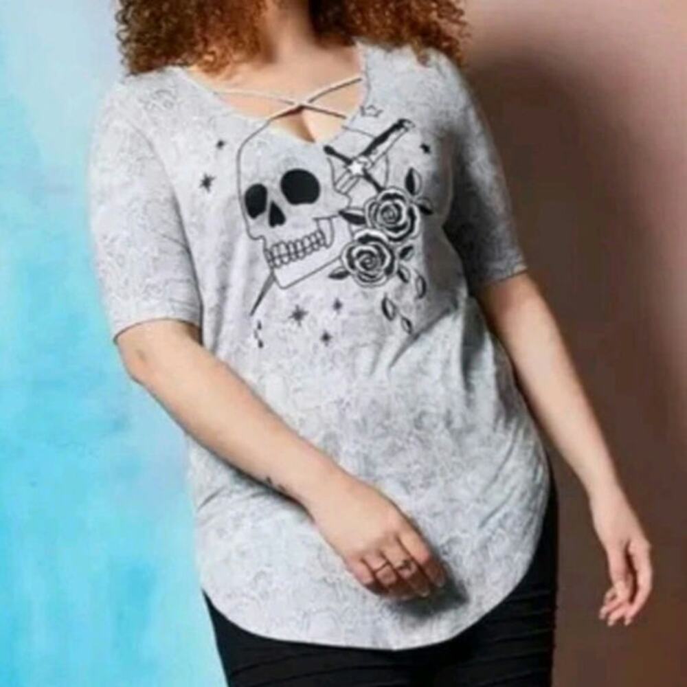 NWT Torrid Lovesick Bad Ass Babe Snakeskin Skull Top Whimsigoth Mall Goth